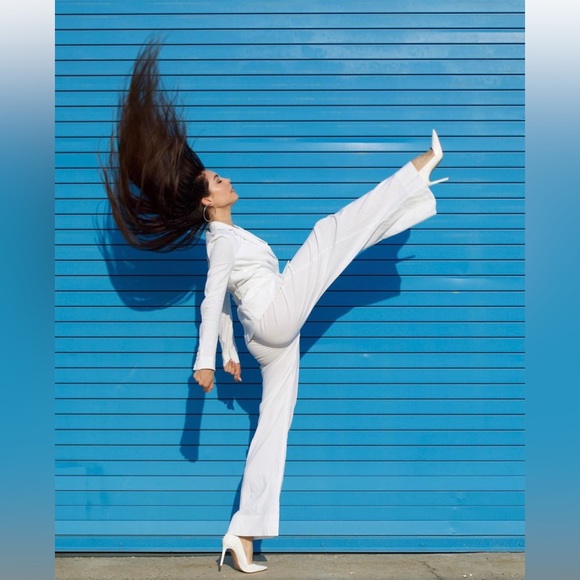 Meet your Posher, Courtney - Picture 2 of 4